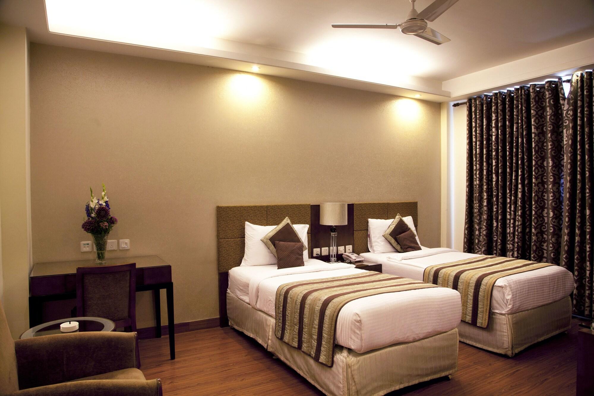 Alpina Hotels & Suites New Delhi Eksteriør bilde