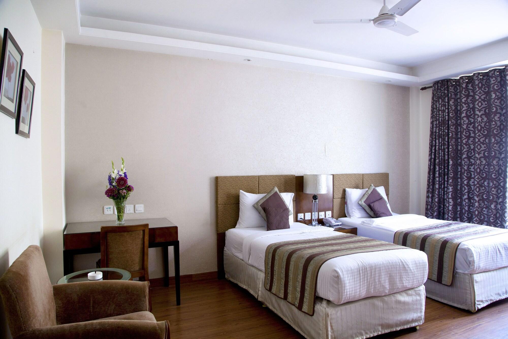 Alpina Hotels & Suites New Delhi Eksteriør bilde