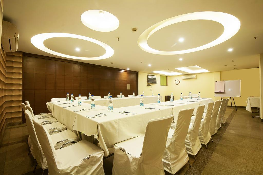 Alpina Hotels & Suites New Delhi Eksteriør bilde