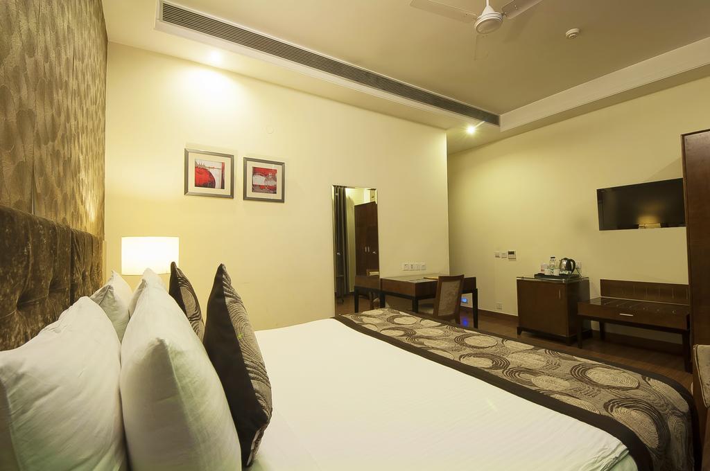 Alpina Hotels & Suites New Delhi Eksteriør bilde