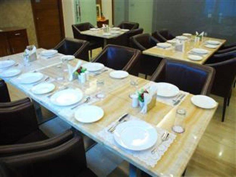 Alpina Hotels & Suites New Delhi Eksteriør bilde