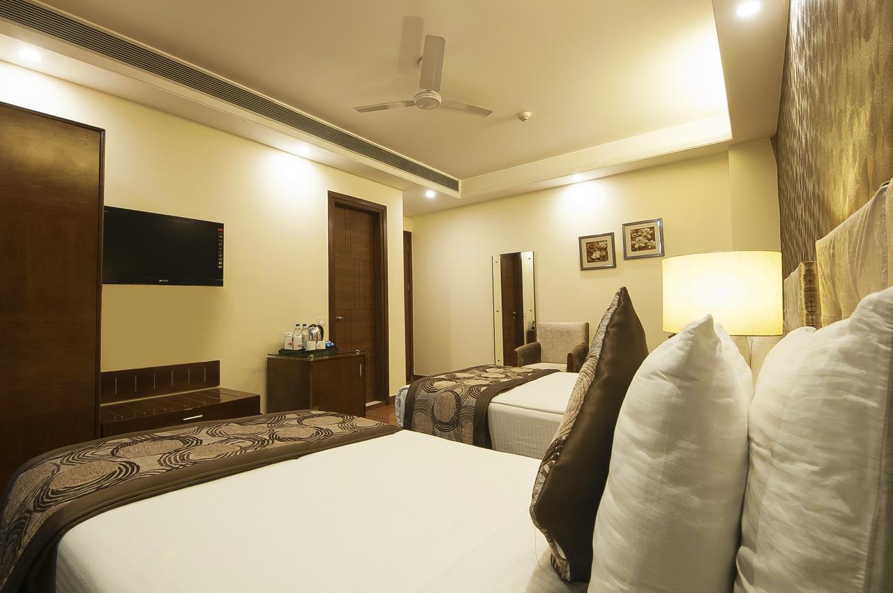 Alpina Hotels & Suites New Delhi Eksteriør bilde