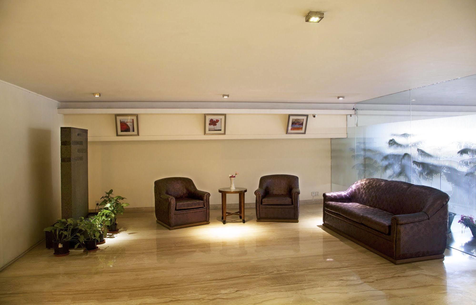 Alpina Hotels & Suites New Delhi Eksteriør bilde