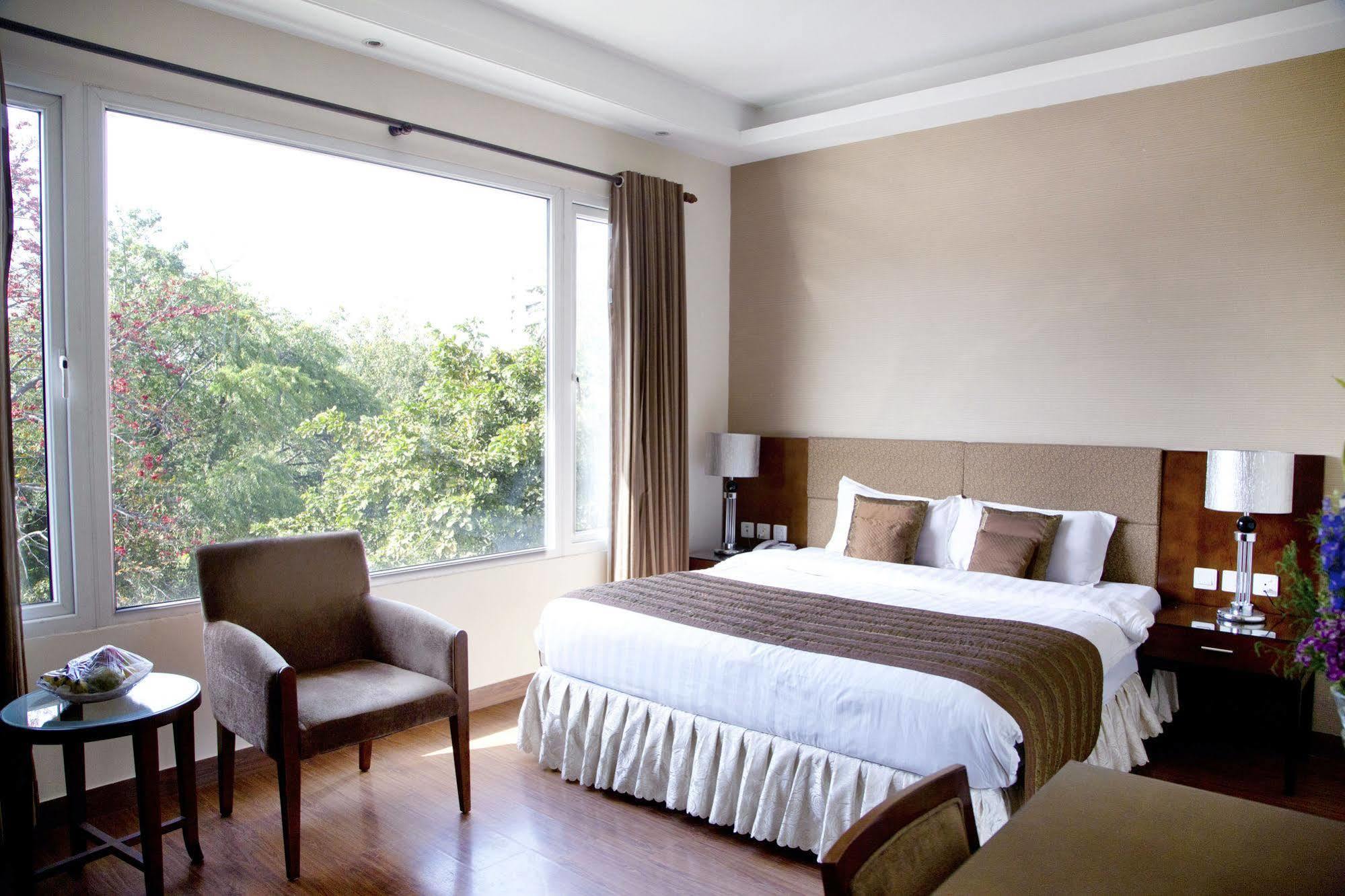 Alpina Hotels & Suites New Delhi Eksteriør bilde